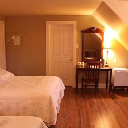 Auberge Chateau Lamontagne Sainte Anne-des-Chênes Esterno foto